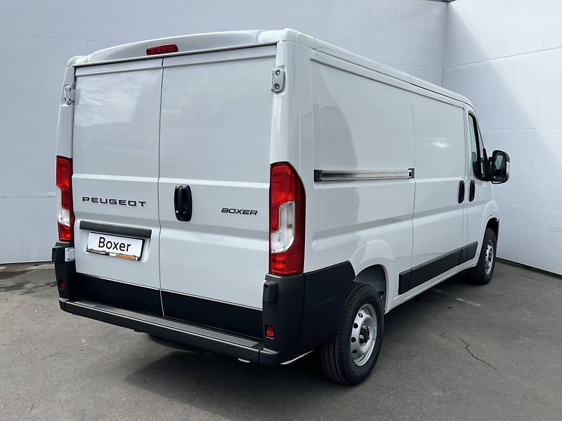 Peugeot Boxer (2026) 3000 L2H1 S&S MAN6 2,2 BlueHDi - fotka 3 z 7