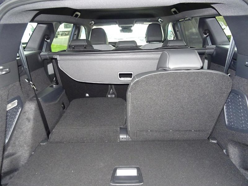 Peugeot 5008 (2024) e-GT 157 kW/210k (Bat. 73kWh) - fotka 53 z 60