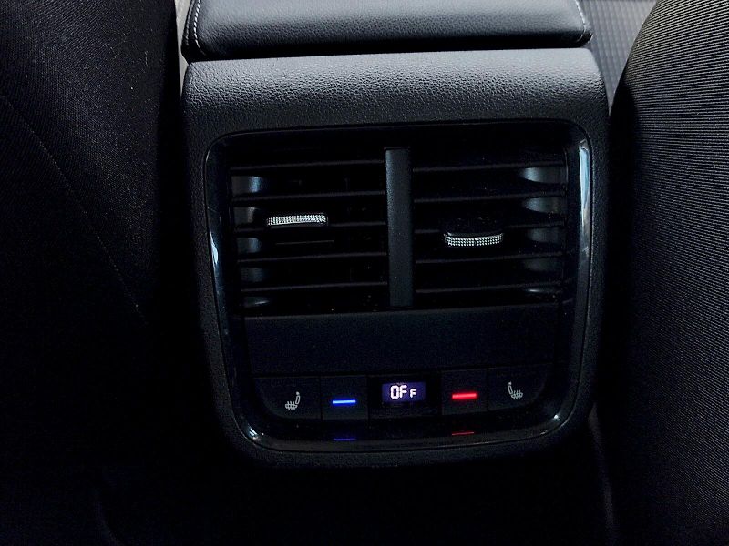 Škoda Octavia (2022) Combi Ambition Plus 2,0 Tdi 85 - fotka 26 z 36