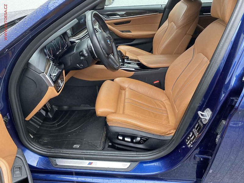 BMW Řada 5 (2017) 3.0d 530d xDrive, ČR, AT - fotka 9 z 24