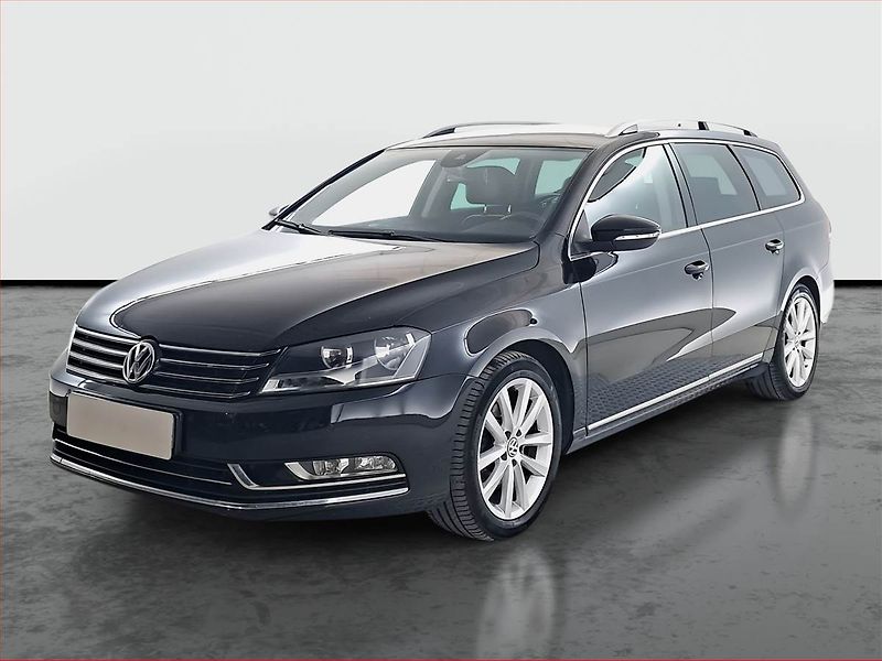 Volkswagen Passat (2012) 2.0 TDI, Automat, Navi - fotka 2 z 20