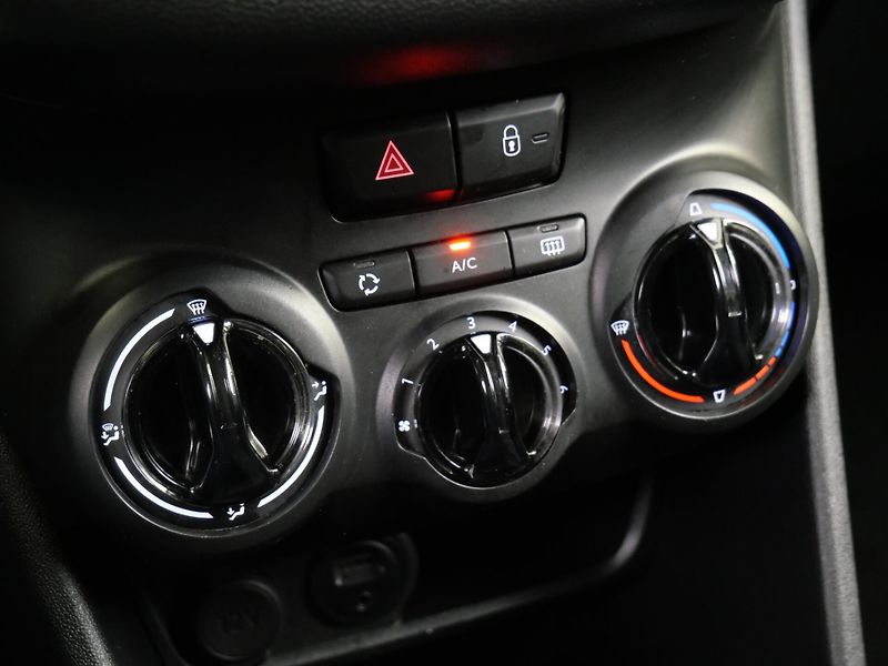 Peugeot 208 - fotka 20 z 23