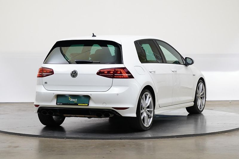 Volkswagen Golf - fotka 2 z 6