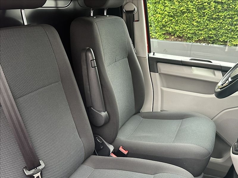 Volkswagen Transporter 2,0 TDI 150PS  L2H1 DSG Dílna - fotka 16 z 53
