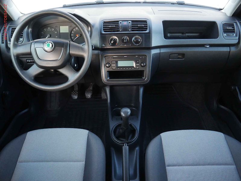 Škoda Fabia (2012) 1.2i, STK7/28 - fotka 8 z 16