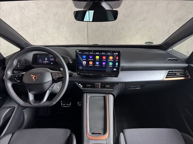 Cupra Born 150kW LED SoH 96,5% PDC - fotka 18 z 48