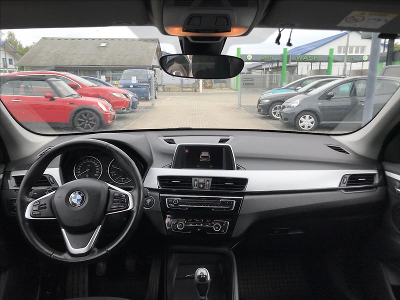 BMW X1 2,0   XDRIVE 4x4 - fotka 9 z 19