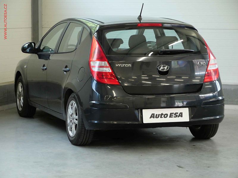 Hyundai i30 (2009) 1.4i, ČR, STK2/28 - fotka 6 z 20
