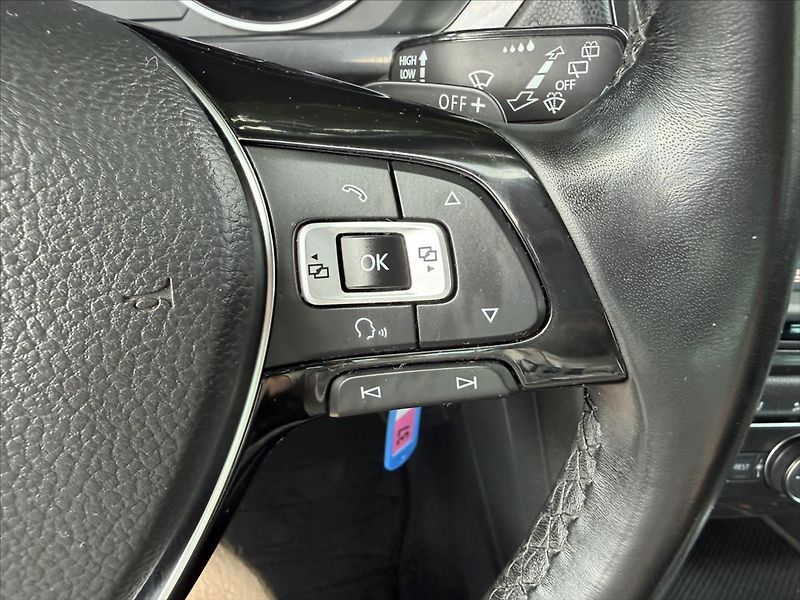 Volkswagen Tiguan 2,0 TDi DSG 4Motion  LED,ACC - fotka 25 z 50
