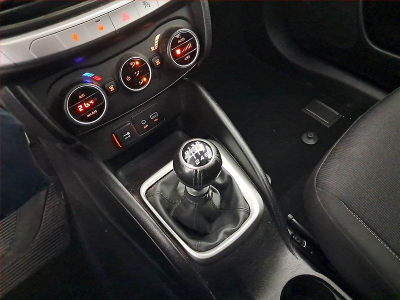 Fiat Tipo (2017) 1.4 T-Jet LPG, LPG, Navi - fotka 13 z 19