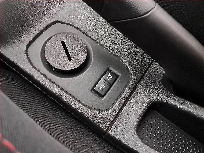 Dacia Duster (2019) 1.6 SCe, LPG, Serv.kniha, Navi - fotka 13 z 21