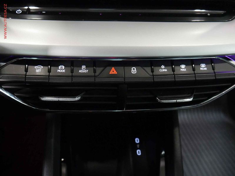 Škoda Octavia (2020) 2.0 TD, ČR, Style, TZ, LED - fotka 18 z 21
