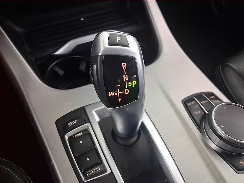 BMW X3 (2016) sDrive18d, Automat, Serv.kniha - fotka 13 z 19