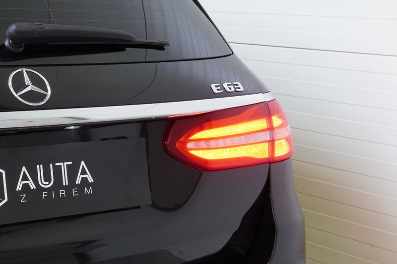 Mercedes-Benz Třídy E 63 AMG,4m,Klima.sed,ACC,Pano - fotka 16 z 43
