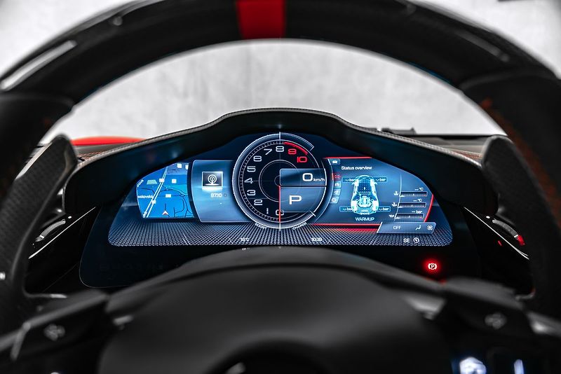 Ferrari SF90 Lift, karbon, metalíza - fotka 34 z 36
