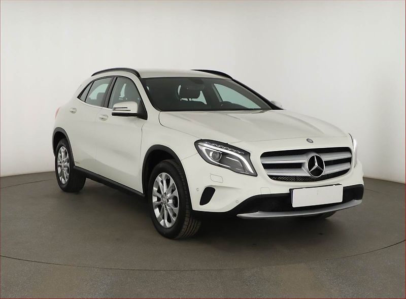 Mercedes-Benz GLA (2016) 200 CDI 4MATIC - fotografie inzerátu