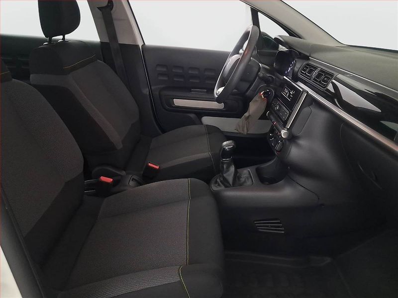 Citroën C3 (2020) Feel 1.2 PureTech, ČR,1.maj - fotka 9 z 16