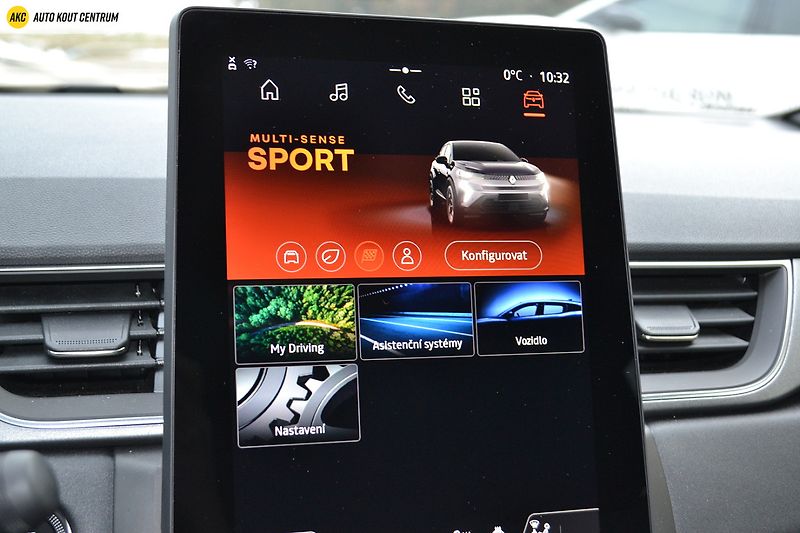 Renault Captur techno mild hybrid 160 EDC - fotka 27 z 49