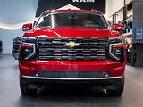 Chevrolet Suburban (2026) 6.2 V8 High Country 2026 - náhled 12