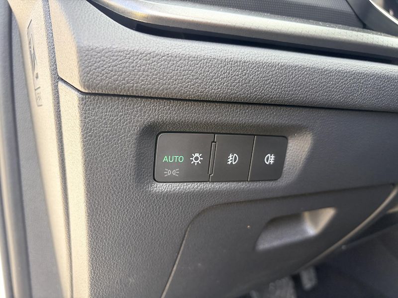 Škoda Octavia 2.0TDI DSG 4x4 STYLE REZERVACE - fotka 12 z 45