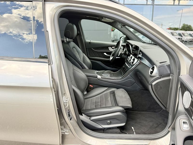 Mercedes-Benz GLC (2021) 220 d 4MATIC - fotka 41 z 50