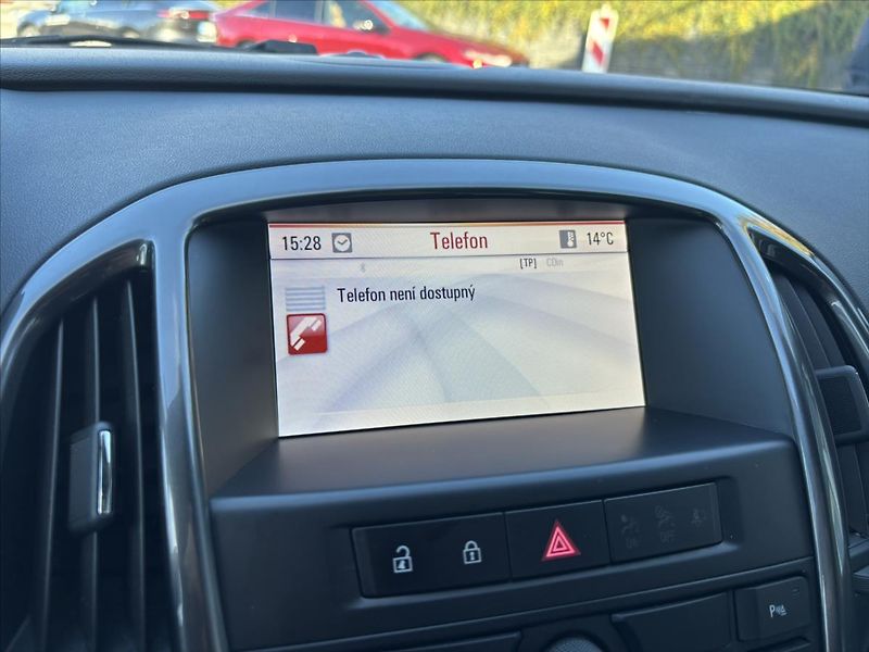 Opel Astra 1,7 CDTi 81kW Cosmo NAVI TAŽNÉ - fotka 20 z 34
