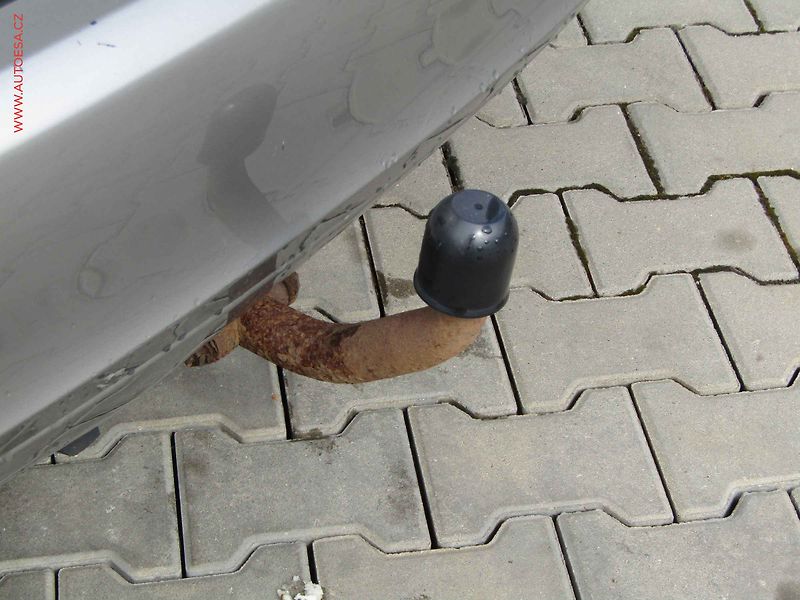 Škoda Fabia (2009) 1.2 HTP, ČR, AC, tažné - fotka 16 z 17