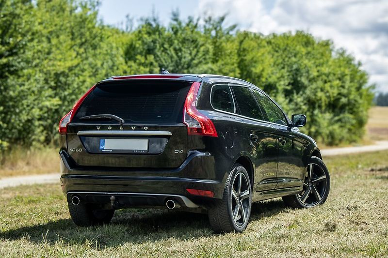 Volvo XC60 Rdesign, nový motor v záruce - fotka 5 z 33