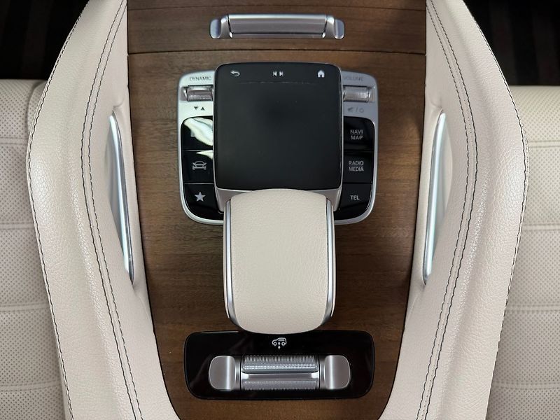 Mercedes-Benz GLE 400d 4MATIC AMG, AIRMATIC, WEB - fotka 24 z 30