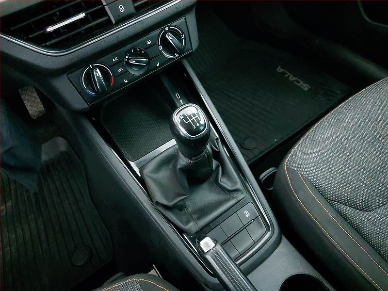 Škoda Scala (2021) Ambition 1.0 TSI, ČR,1.maj - fotka 13 z 19