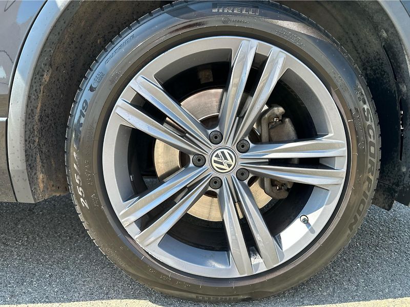 Volkswagen Tiguan 2,0 TDI 4M 7DSG SCR - fotka 26 z 26