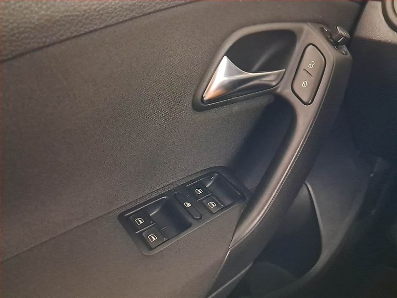 Volkswagen Polo (2012) Comfortline 1.2 TSI, Tempomat - fotka 15 z 18