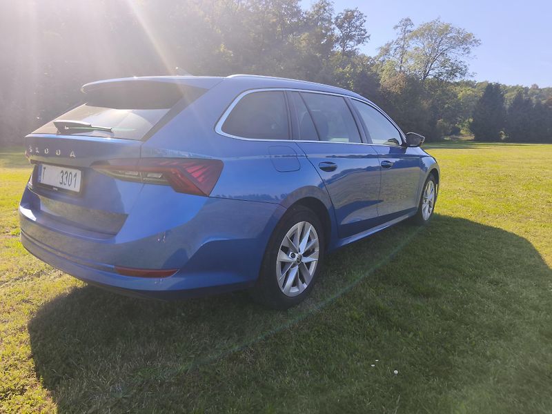 Škoda Octavia (2021) 1.5-TSI-110kw-SUPER STAV - fotka 7 z 27