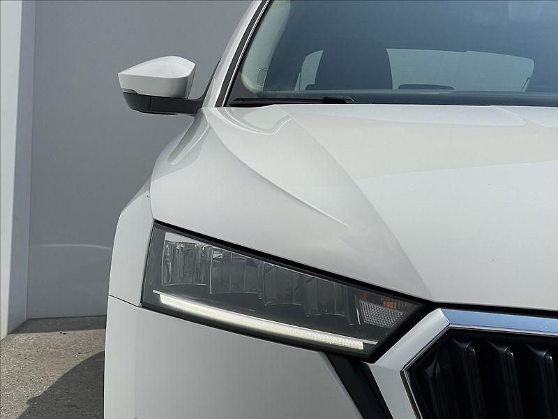 Škoda Octavia 1,0 TSI Ambition Plus LED+PDC - fotka 21 z 23