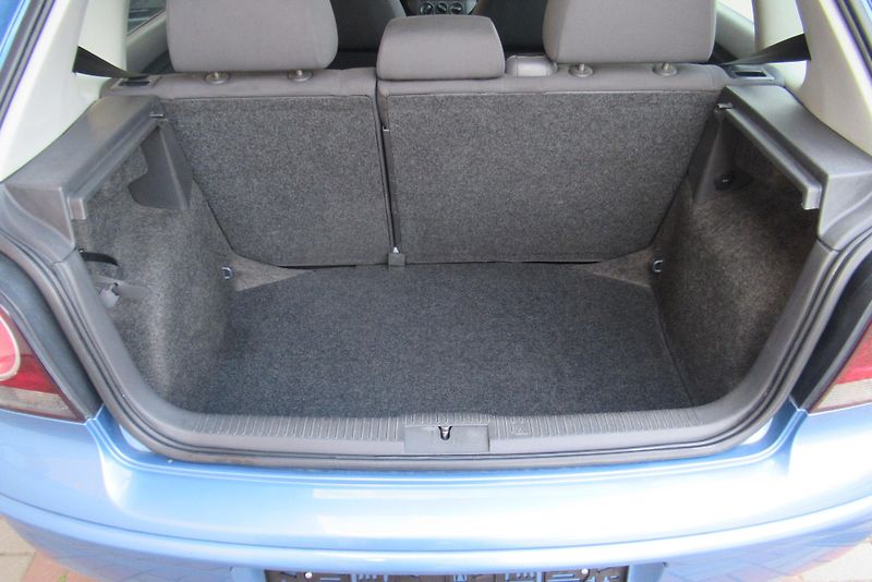 Volkswagen Polo 1.4i  KLIMA  - fotka 17 z 19