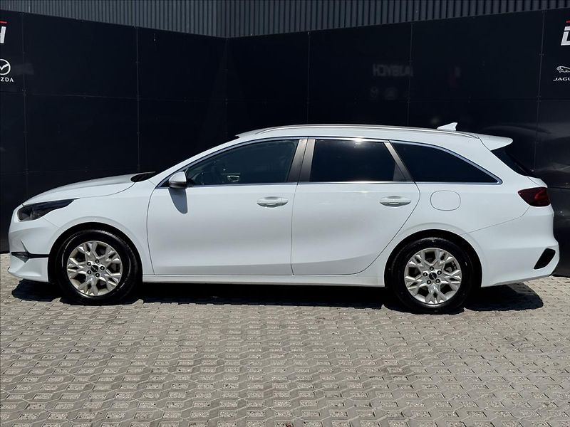 Kia Ceed 1,6 CRDI 100kW Exclusive ČR DP - fotka 5 z 31