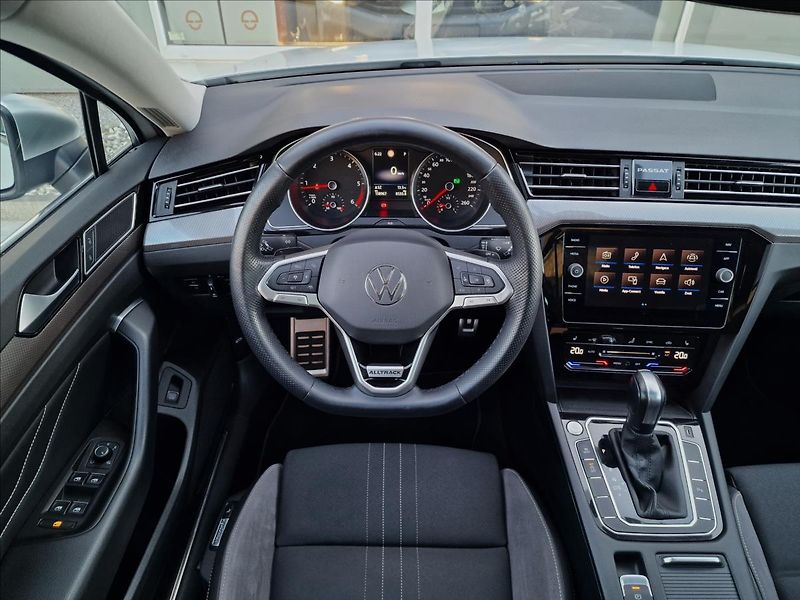 Volkswagen Passat 2.0TDI 147kW DSG Alltrack, ČR - fotka 12 z 50