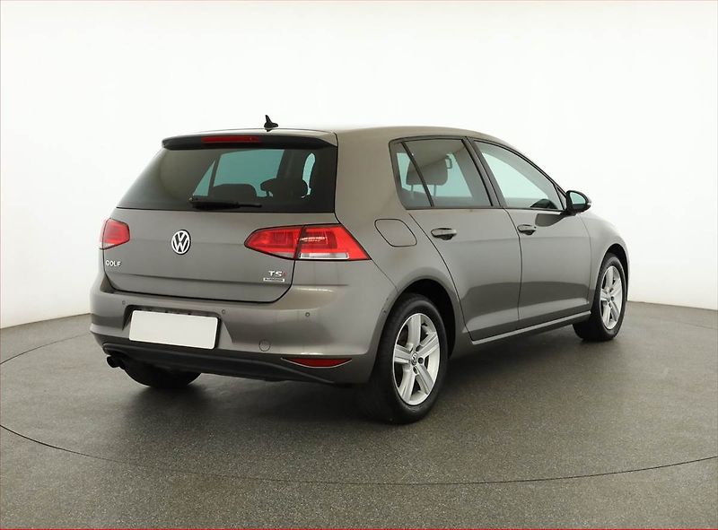 Volkswagen Golf (2013) 1.4 TSI, Serv.kniha, Navi - fotka 5 z 16