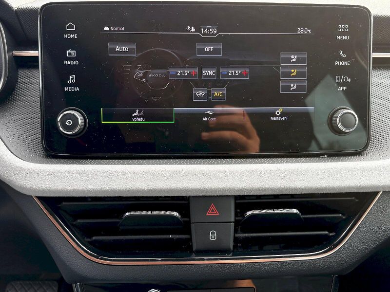 Škoda Kamiq (2025) DSG 1.0 TSI / 85 kW / TOP SELE - fotka 13 z 32