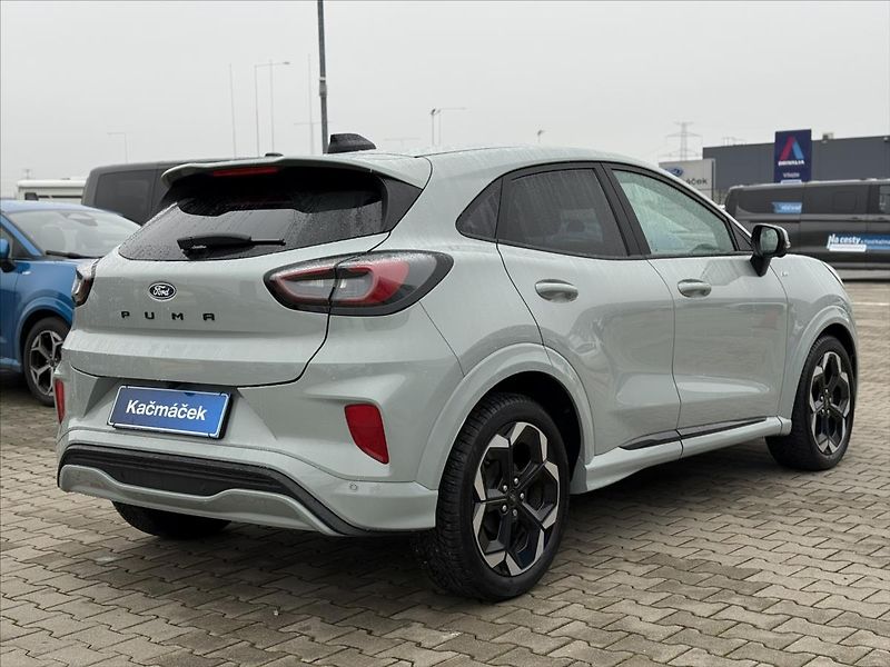 Ford Puma 1,0 EcoBoost Mhev ST-Line X - fotka 6 z 30