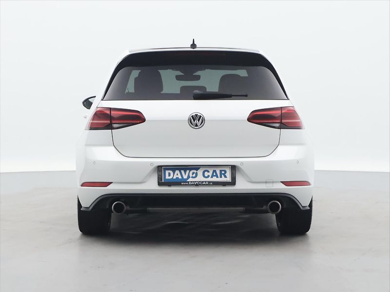 Volkswagen Golf 2,0 TSI GTI 180kW Performance - fotka 6 z 29