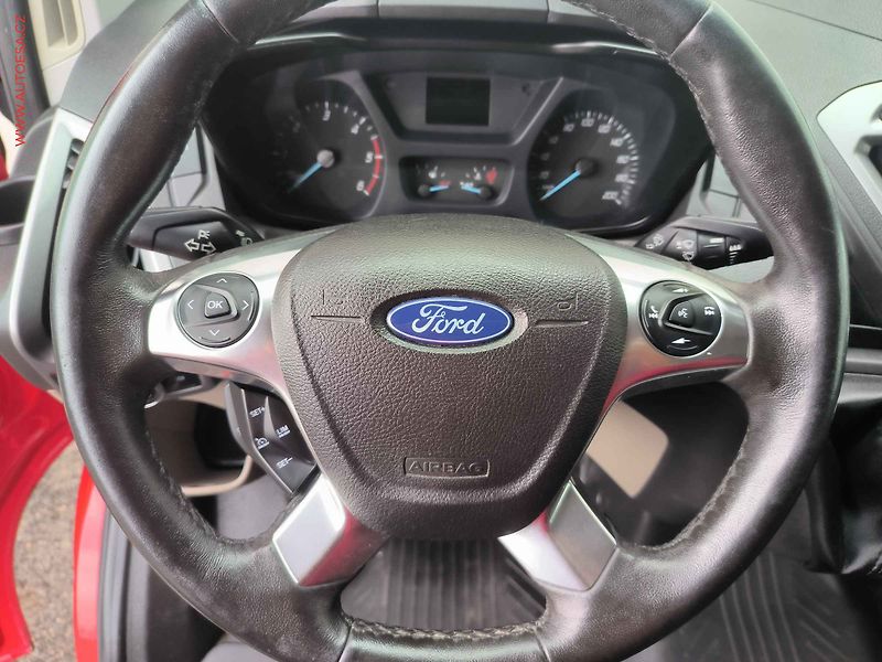 Ford Transit Custom (2017) 2.0TDCi L2 6míst, Trend - fotka 16 z 18