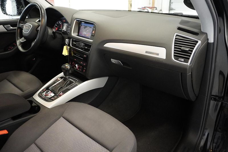 Audi Q5  2,0 TFSI QUATTRO AUT. - fotka 25 z 27