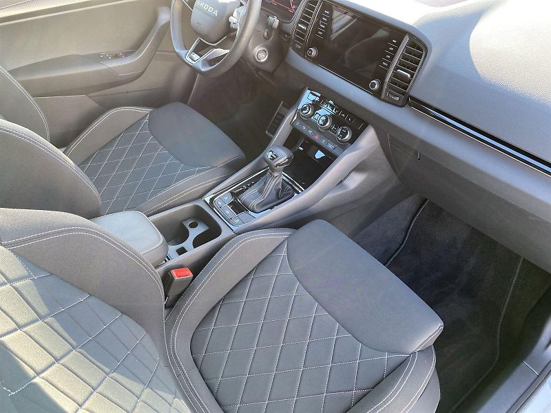 Škoda Karoq (2025) 2.0 TDI 4x4 DSG Sportline - fotka 9 z 38