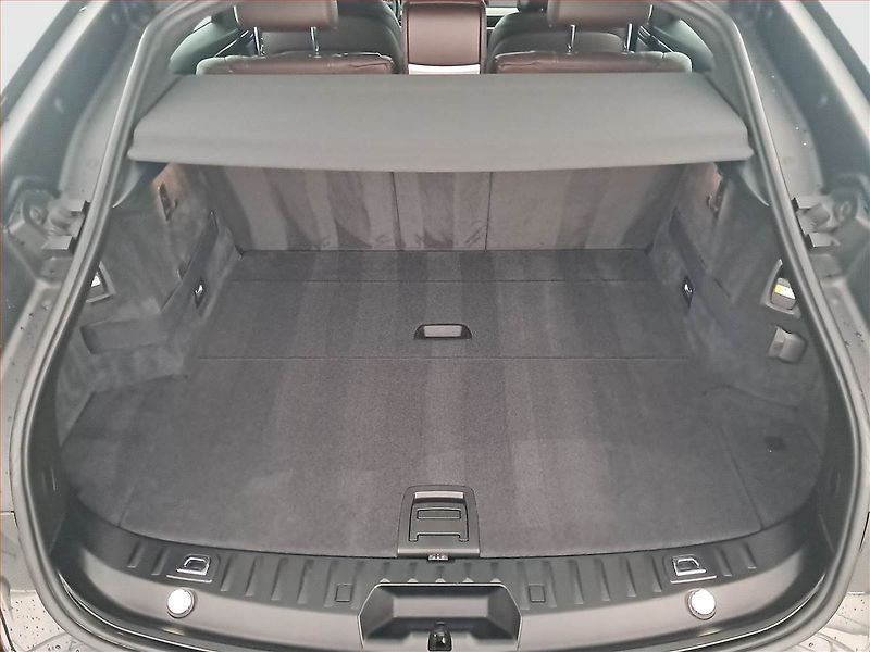 BMW Řada 5 (2014) 530d xDrive GT, 4X4, Automat - fotka 14 z 21