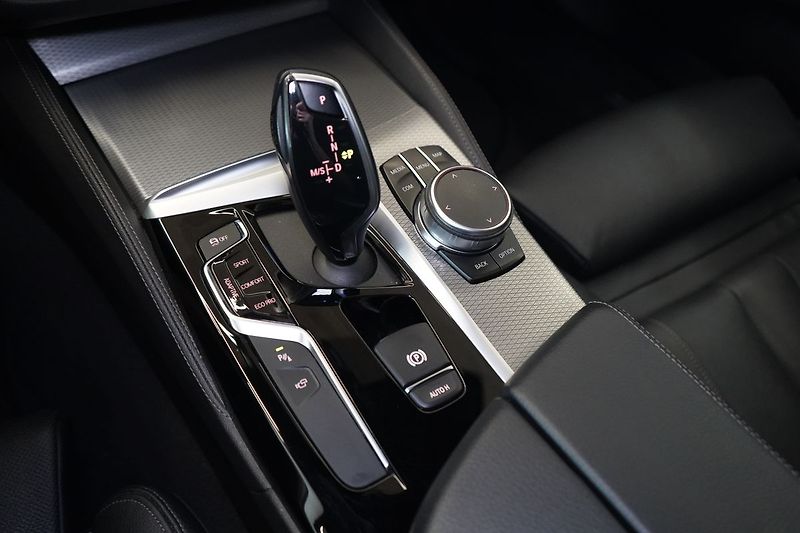 BMW Řada 5 540d xDrive, Tažné, Ventilace - fotka 42 z 49