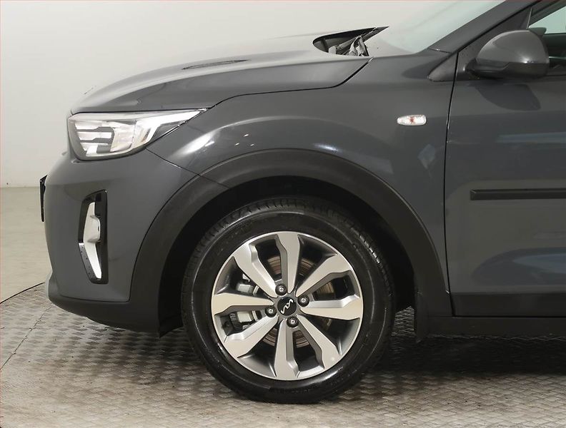 Kia Stonic (2023) 1.2 DPI, ČR,1.maj, Serv.kniha - fotka 14 z 19