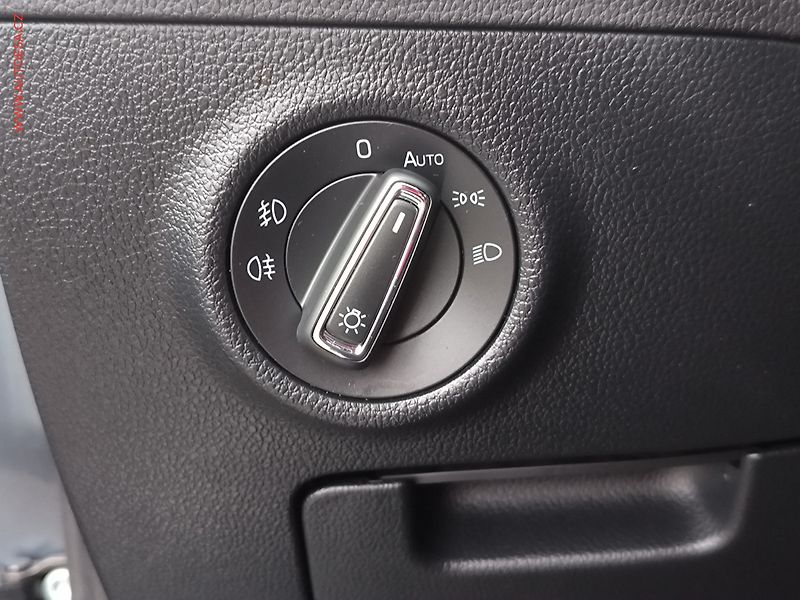 Škoda Superb (2019) 2.0 TDI, ČR, Style, DSG - fotka 24 z 27