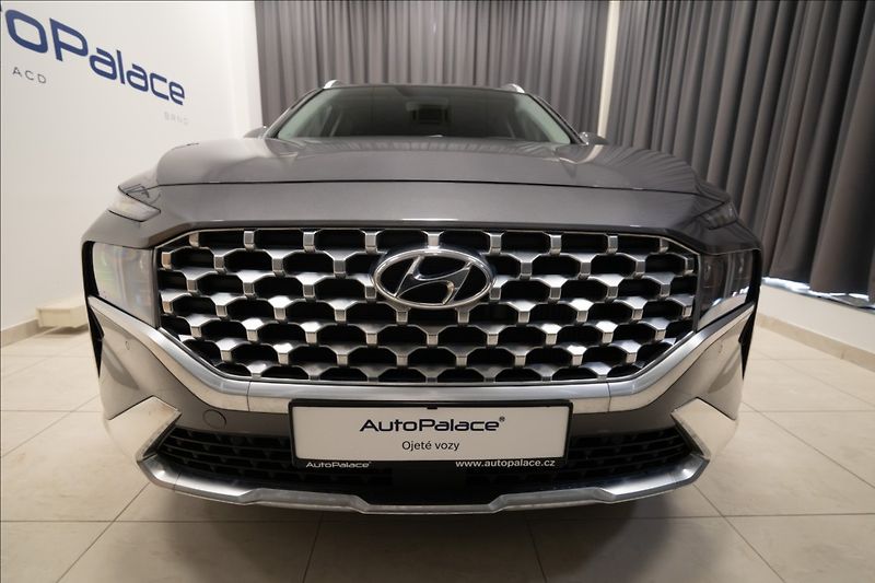 Hyundai Santa Fe 2,2 CRDi NAVI KAMERA 1. MAJ ČR - fotka 2 z 15