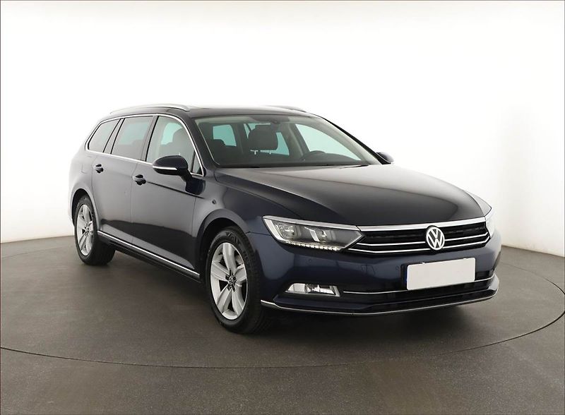 Volkswagen Passat (2016) 1.6 TDI, Kůže, Navi, Tempomat - fotografie inzerátu